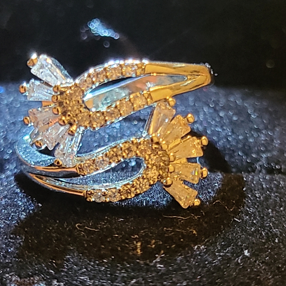 Women Swaroski silver ring
